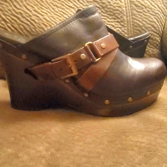 UGG Womens Brown Natalee 1001315 Clogs Wedge Heel Shoes Size 9 - Picture 2 of 5